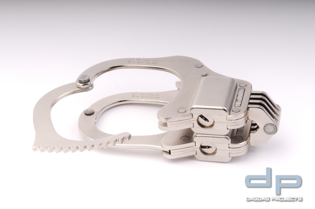 CLEJUSO Handfessel Nr. 101a, für kleine Handgelenke